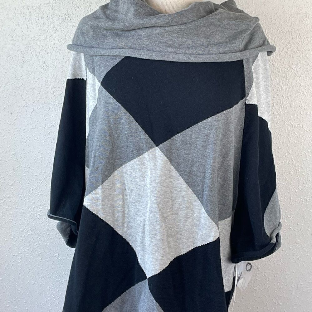 NWT Passports Womens Black/Gray Argyle Cowl Neck Oversized Poncho Style Top S